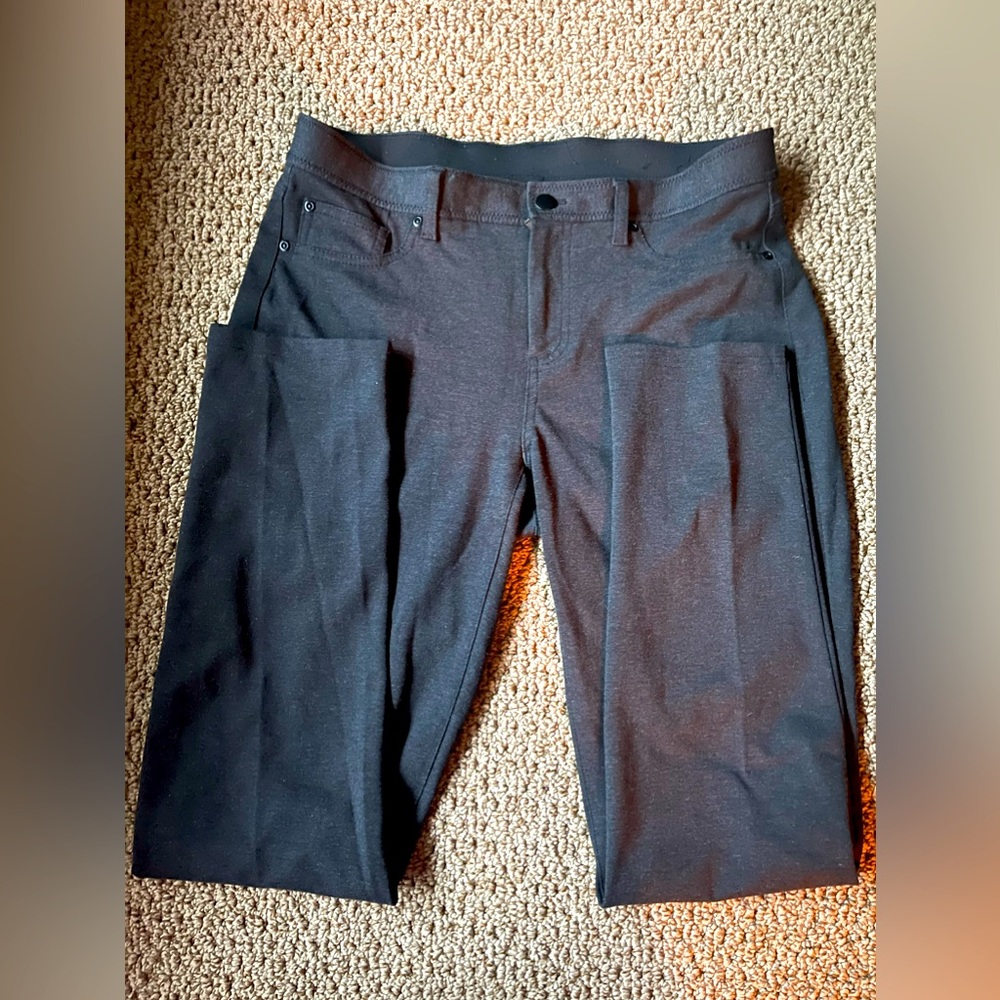 Women’s Chicos skinny pant.